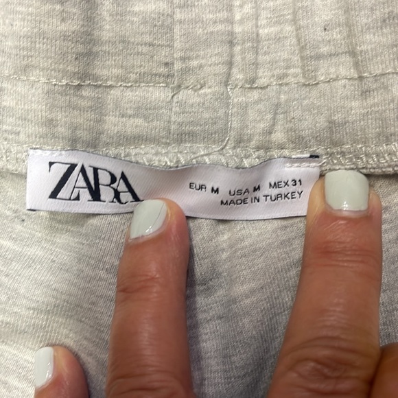 Zara Medium Mens Shorts Gray - Picture 3 of 3